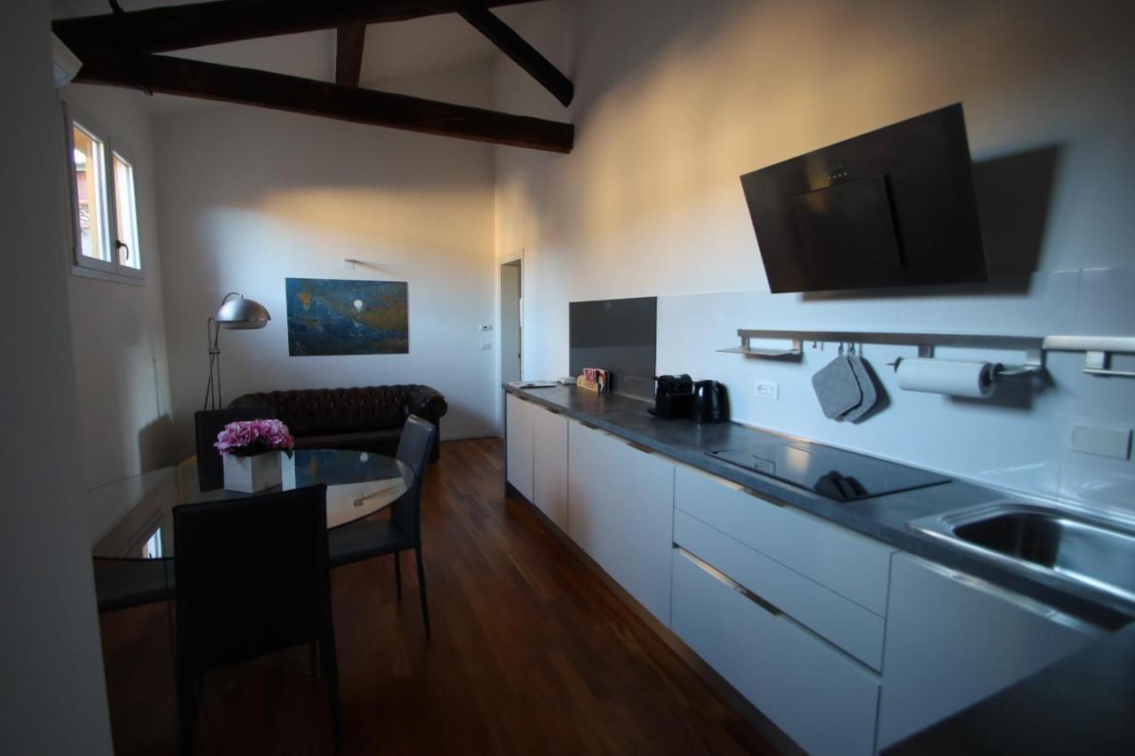 Charme Appartamento Immerso Tra Le Mura Bolognesi — Photos 3