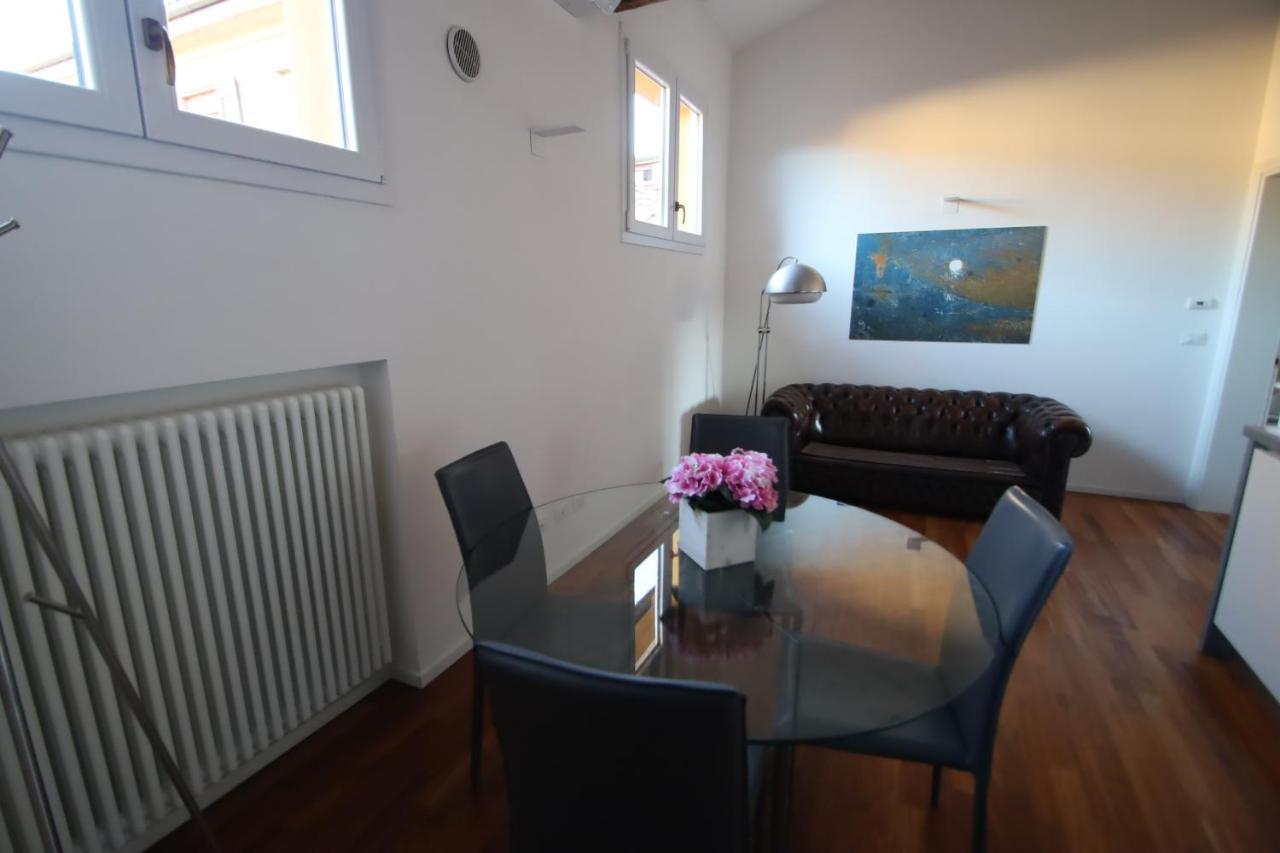 Charme Appartamento Immerso Tra Le Mura Bolognesi, Bologna